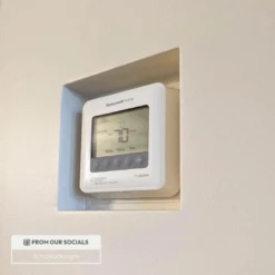 Flush Drywall Device Mount [Lite] -Scholl Fusspflege Verkäufe 6 FlushDrywallDeviceMount Lite Lifestyle2 1