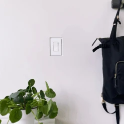 Flush Drywall Receptacle Mount [Luxe] - Luxe -Scholl Fusspflege Verkäufe 6 FlushDrywallReceptacleMount Luxe Lifestyle2 1