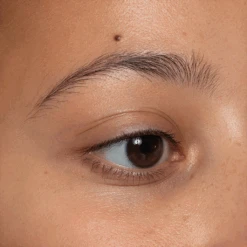 AllDayLove Brow -Scholl Fusspflege Verkäufe alldaylove brow 03 classicbrown macrobefore