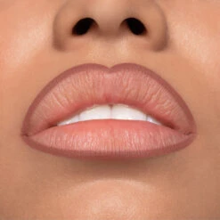 AllDayLove Lips 37 AllDayLove Lips -Scholl Fusspflege Verkäufe cliomakeup alldaylovelips matite labbra 05 nudeoclock angela contorno 1024x1024 41f15915 0523 41cd 8e3e 299df76d23db