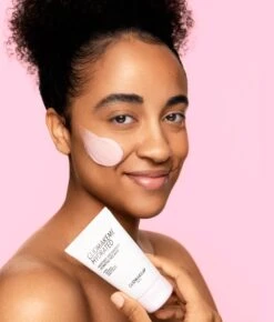 CLIOMAKEME: HYDRATED 10 CLIOMAKEME: HYDRATED -Scholl Fusspflege Verkäufe cliomakeup cliomakeme hydrated maschera viso idratante illuminante sleeping mask notte ialuronico niacinamide centella texture maguette detail 01