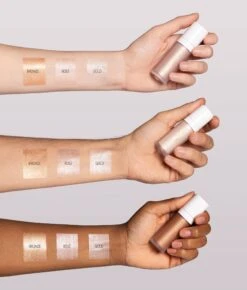 CRISTALLO DI LUCE -Scholl Fusspflege Verkäufe cliomakeup cristallo di luce illuminante viso liquido swatch 2