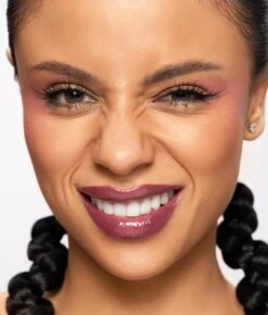 JuicyLove -Scholl Fusspflege Verkäufe cliomakeup juicylove lip gloss glam balm lucida labbra idratante fico glaze here